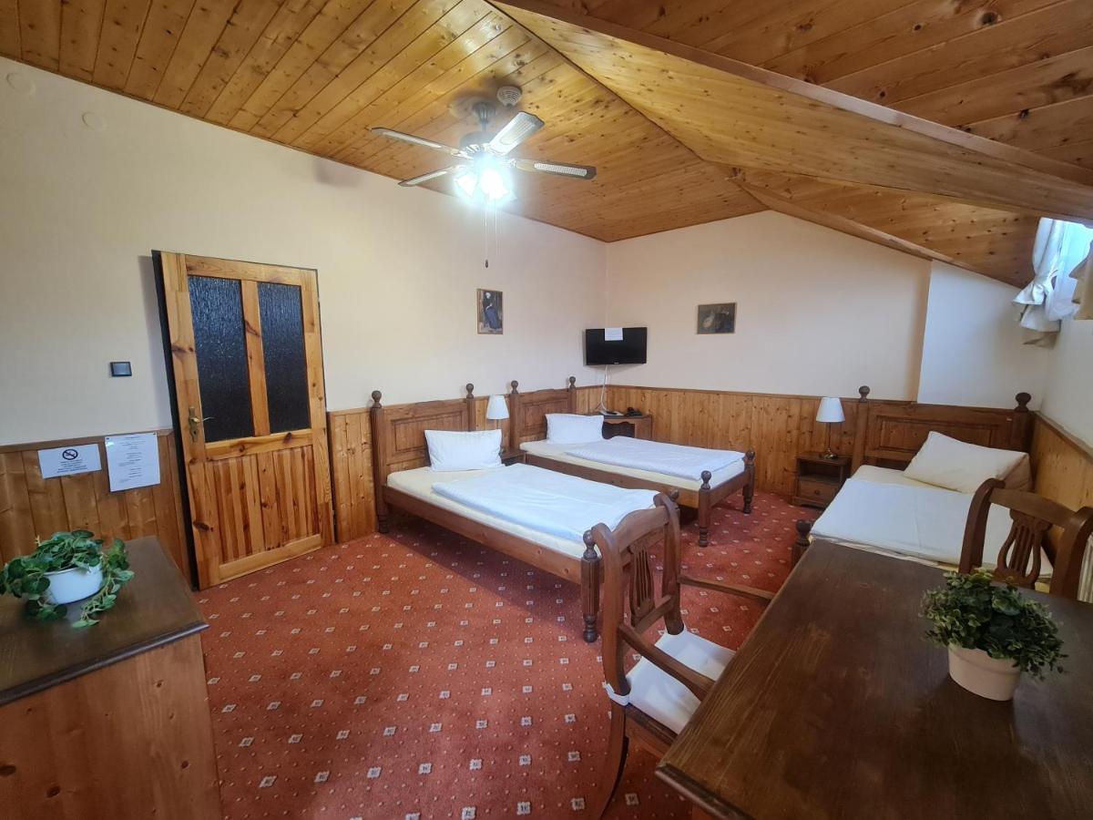 Garni Hotel Asas*** Most Exterior photo