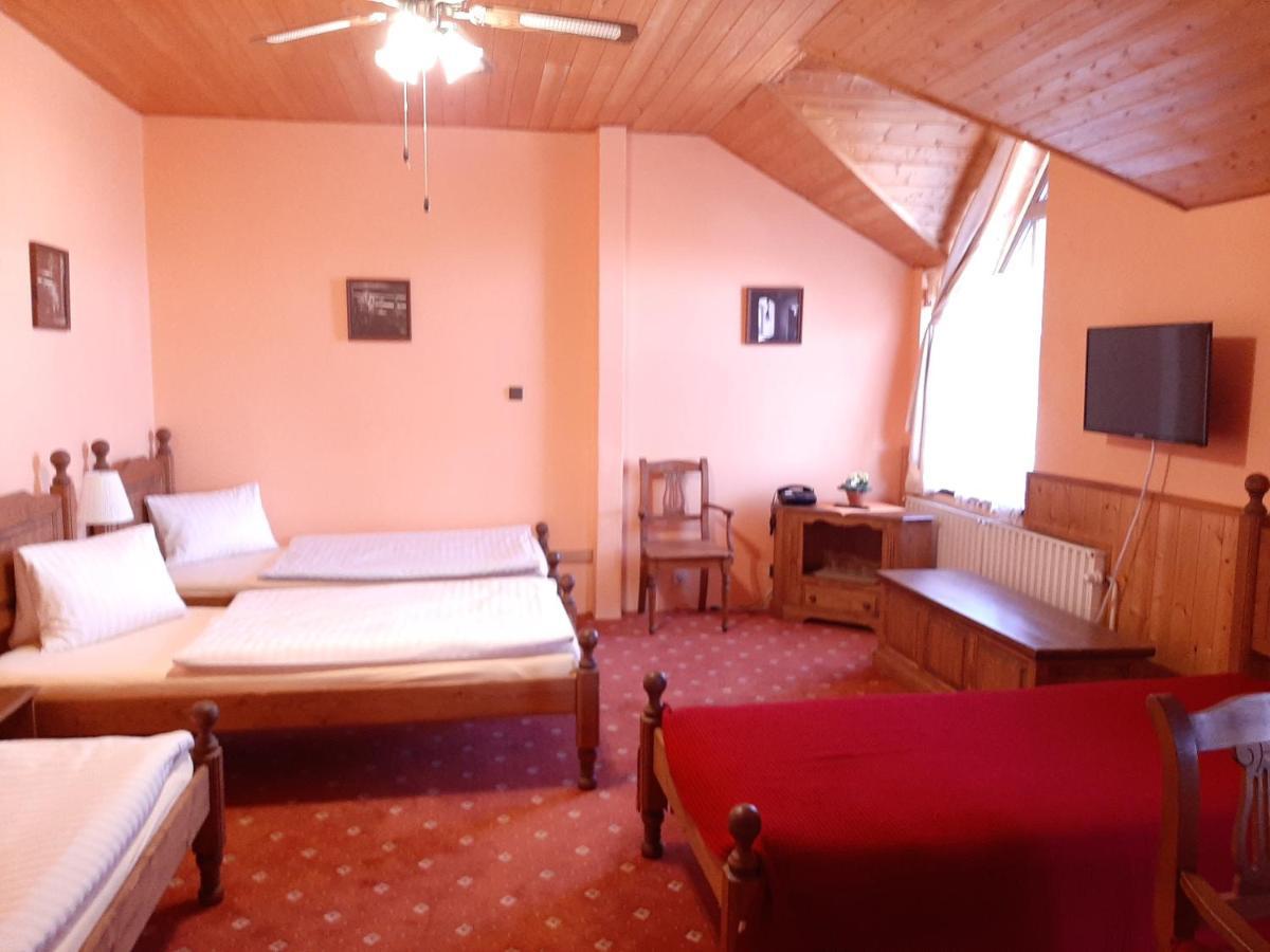 Garni Hotel Asas*** Most Exterior photo
